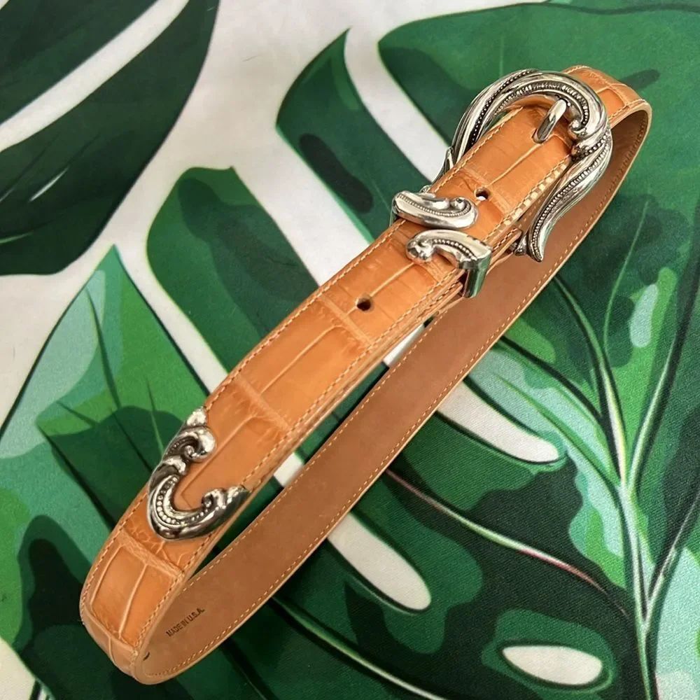 * Coldwater Creek beige leather belt with silver etched buckle